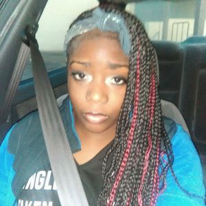 Meet your Posher, Monique